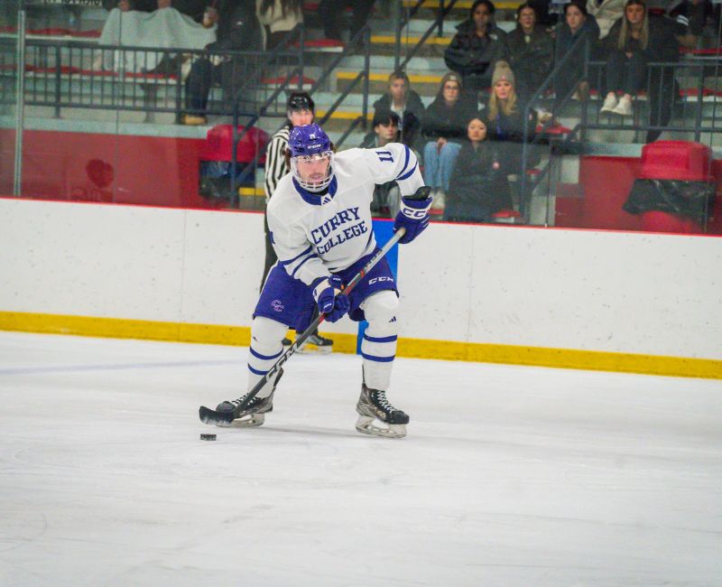 Men’s Hockey Takes Care of AMCATS